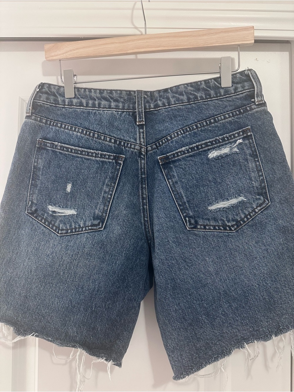 Kut from the Kloth Distressed Dark Blue long Denim Shorts - Picture 2 of 4